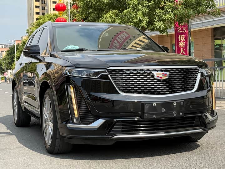 Фото 3 - Cadillac XT6