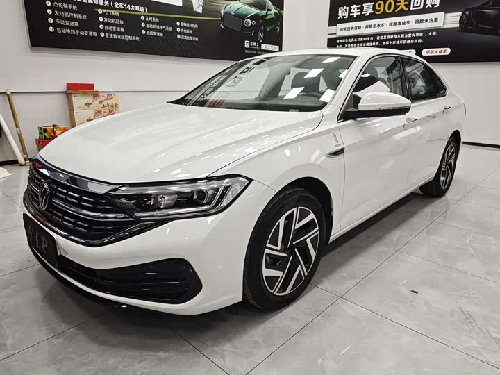 Фото 1 - Volkswagen Sagitar L