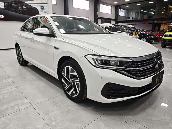 Фото 3 - Volkswagen Sagitar L