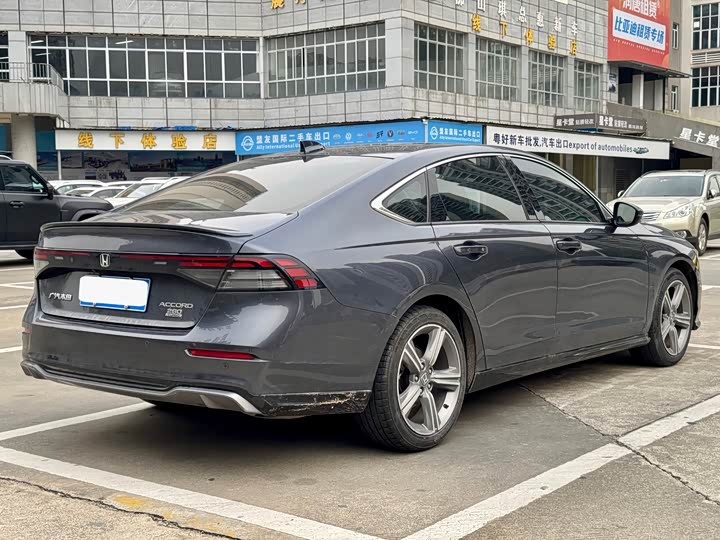 Photo 4 - Honda Accord