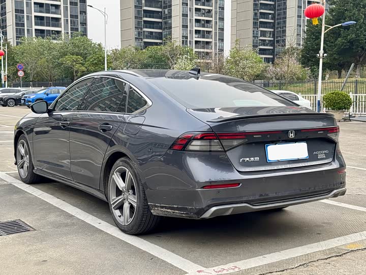 Photo 6 - Honda Accord