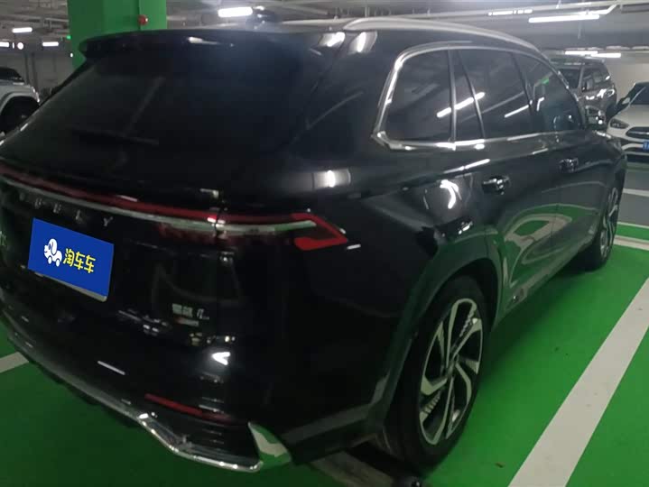 Фото 3 - Geely Monjaro