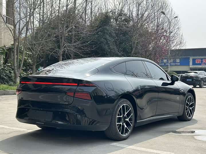 Фото 5 - XPeng P7