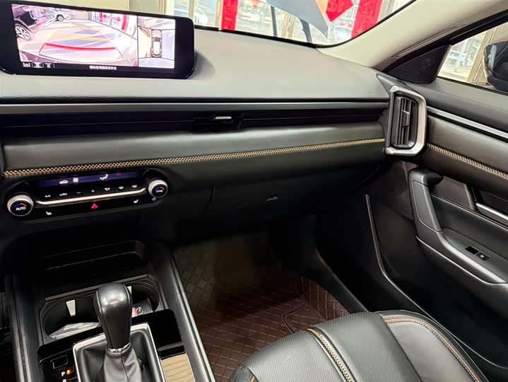 Фото 8 - Mazda CX-50