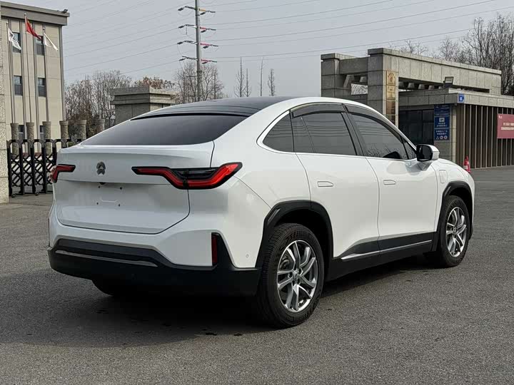 Фото 5 - Nio EC6