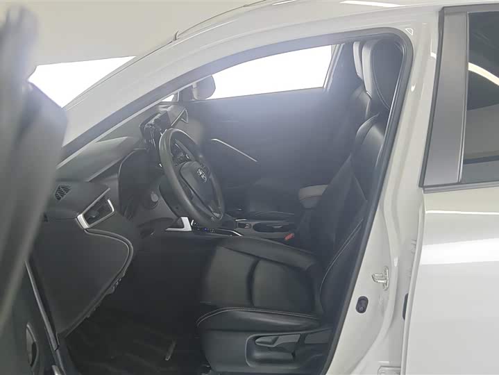 Фото 9 - Toyota Corolla Cross