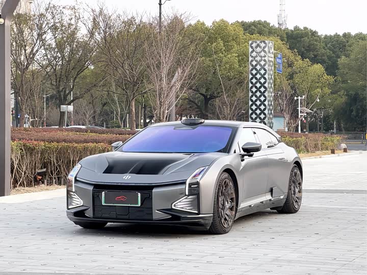 Фото 1 - HiPhi Z