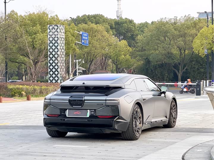 Фото 5 - HiPhi Z