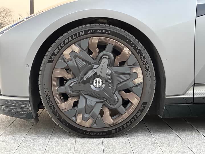 Фото 8 - HiPhi Z