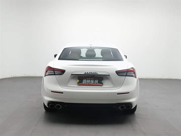 Фото 4 - Maserati Ghibli