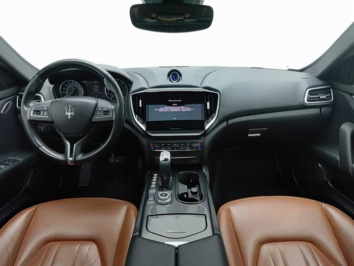 Фото 5 - Maserati Ghibli