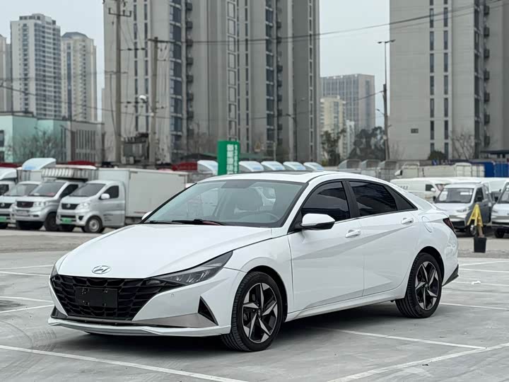 Фото 1 - Hyundai Elantra N line