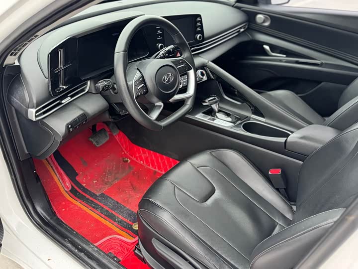 Фото 5 - Hyundai Elantra N line