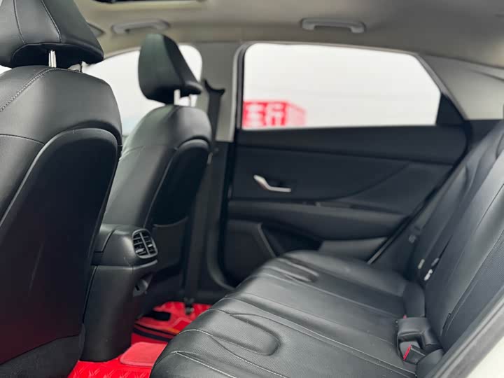 Фото 6 - Hyundai Elantra N line