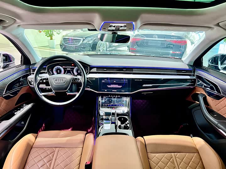 Фото 8 - Audi A8