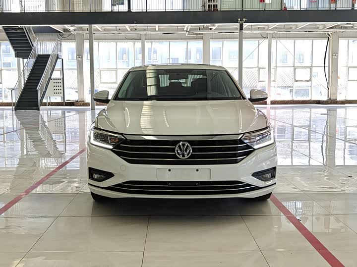 Фото 2 - Volkswagen Sagitar L