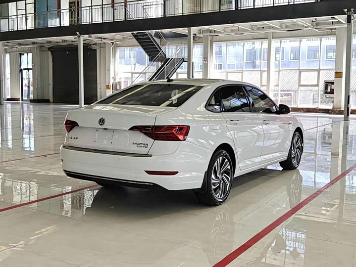 Фото 6 - Volkswagen Sagitar L