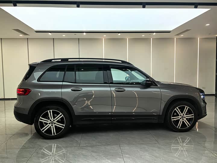 Фото 5 - Mercedes-Benz GLB-Class