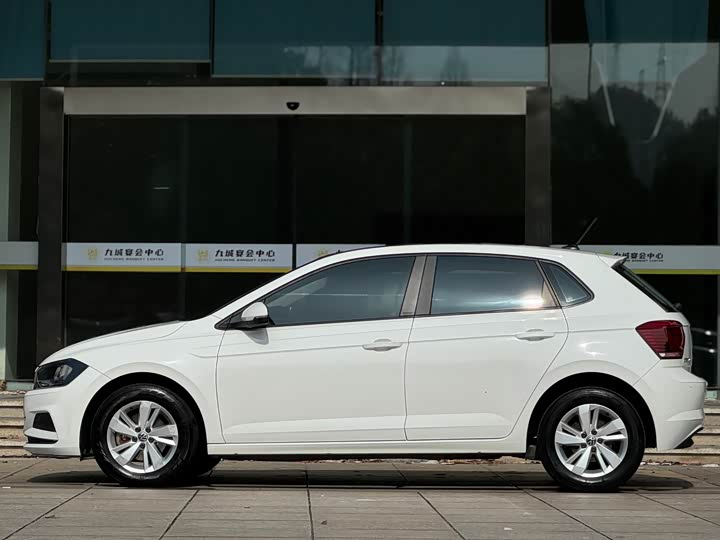 Фото 4 - Volkswagen Polo