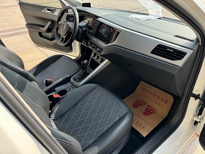 Фото 7 - Volkswagen Polo