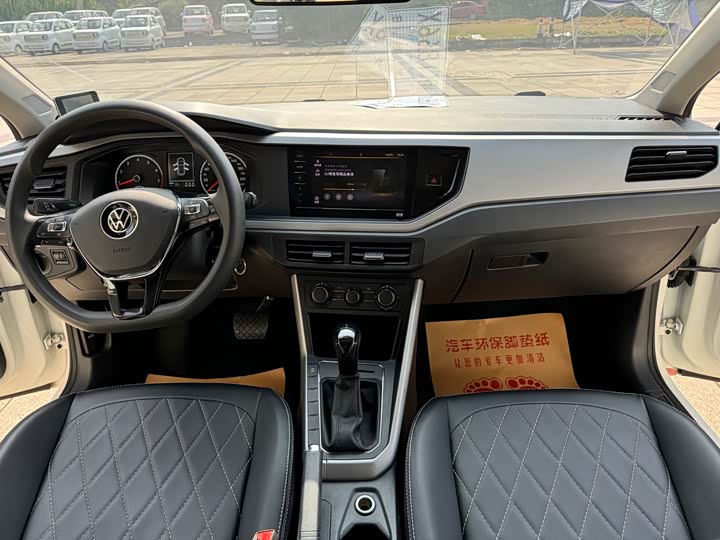 Фото 8 - Volkswagen Polo