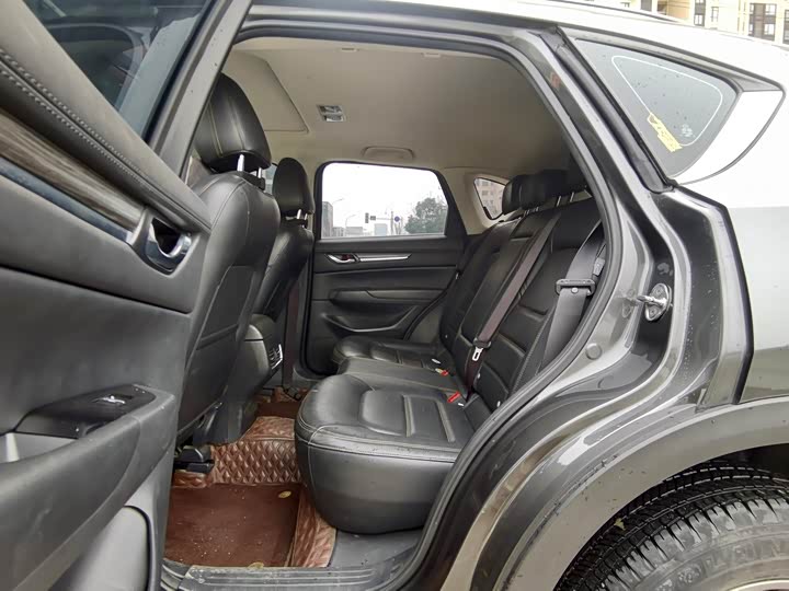 Фото 8 - Mazda CX-5