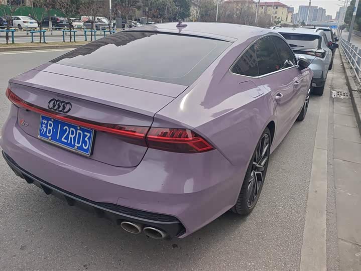 Фото 3 - Audi S7