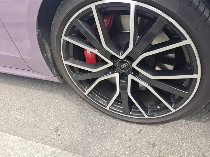 Фото 6 - Audi S7