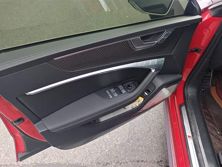 Фото 7 - Audi S7