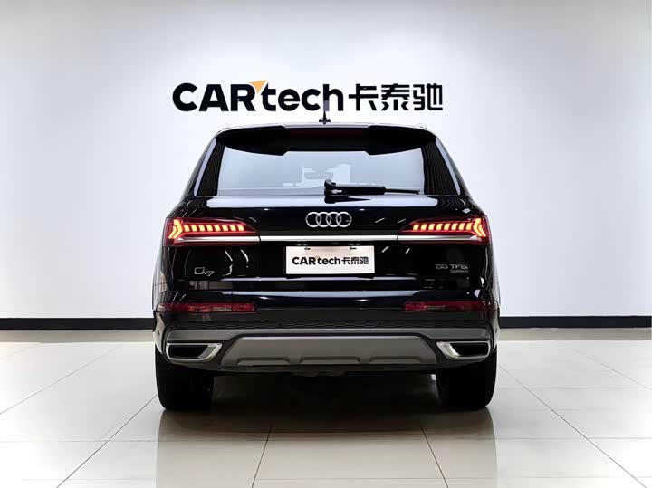 Фото 4 - Audi Q7