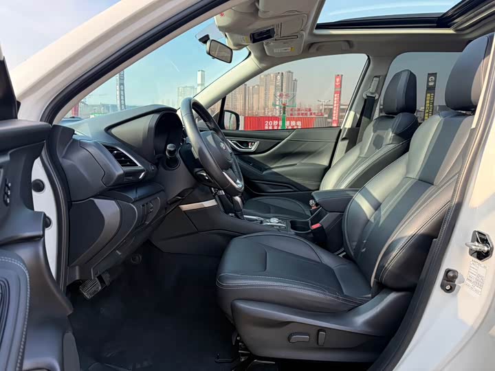 Фото 7 - Subaru Forester