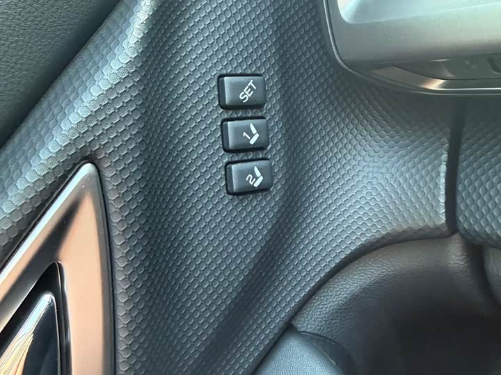 Фото 9 - Subaru Forester