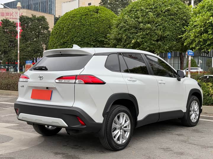 Фото 4 - Toyota Corolla Cross