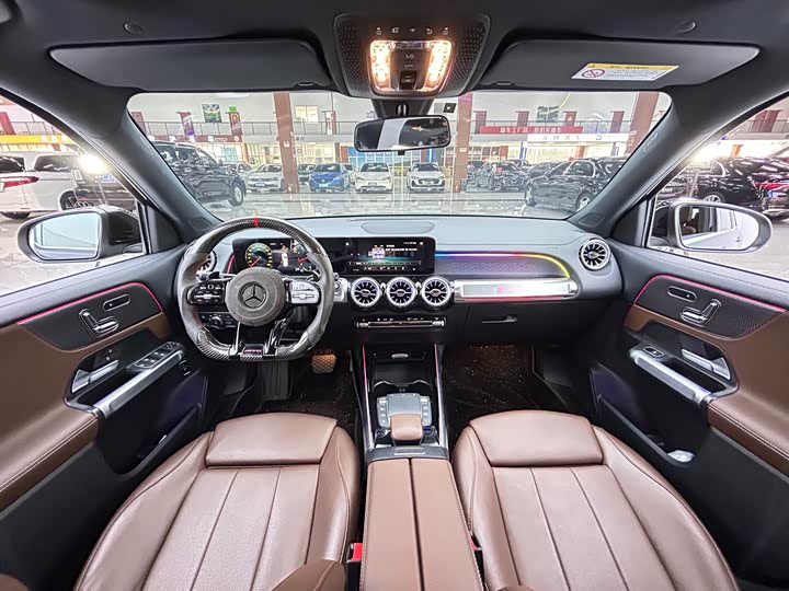 Фото 8 - Mercedes-Benz GLB-Class