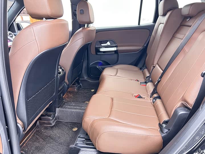 Фото 9 - Mercedes-Benz GLB-Class