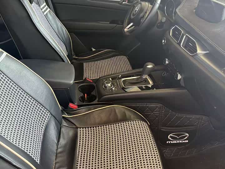 Фото 8 - Mazda CX-5