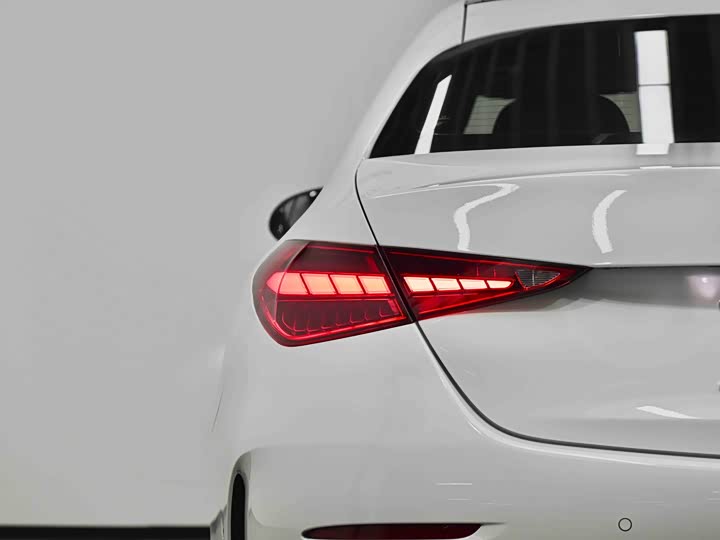 Фото 3 - Mercedes-Benz C-Class Hybrid