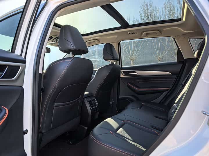 Фото 9 - Haval F7