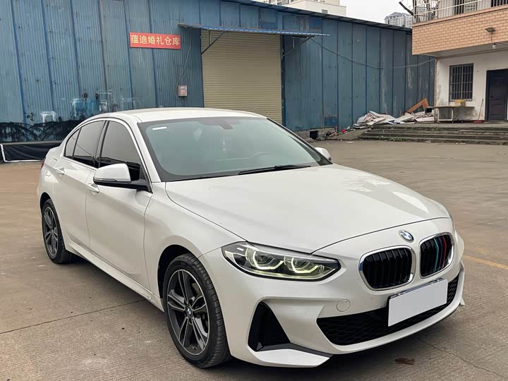 Фото 3 - BMW 1 Series