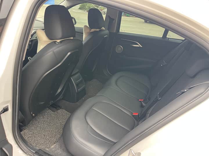 Фото 7 - BMW 1 Series