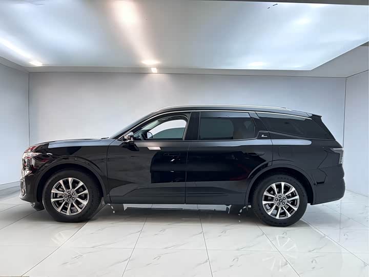 Фото 4 - Ford Edge