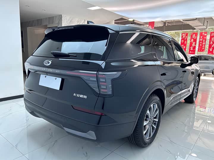 Фото 7 - Ford Edge