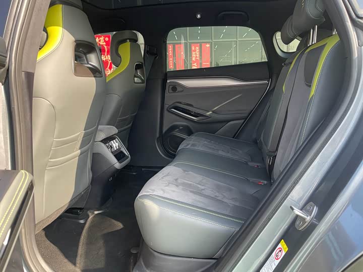 Фото 6 - BYD Song L