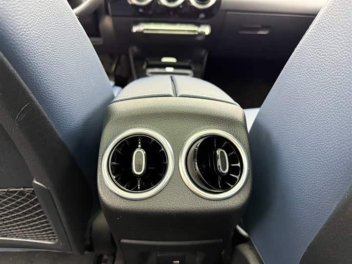 Фото 7 - Mercedes-Benz A-Class