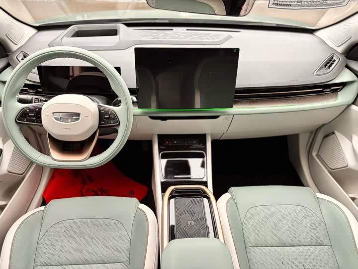 Фото 8 - Geely Geometry G6