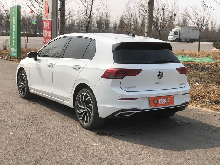 Фото 4 - Volkswagen Golf