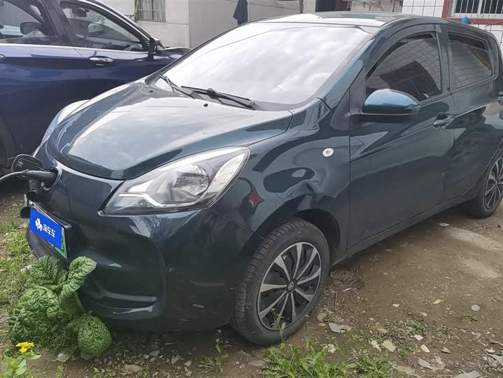 Фото 1 - Changan BenBen E-Star