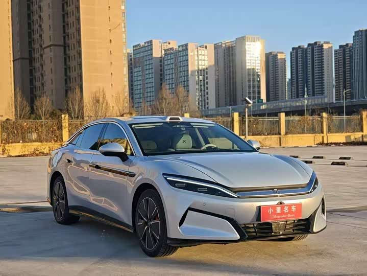 Фото 3 - BYD Han L