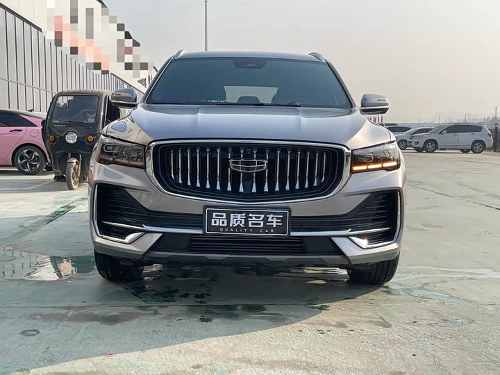 Фото 2 - Geely Monjaro