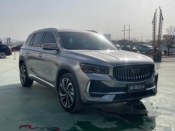 Фото 3 - Geely Monjaro